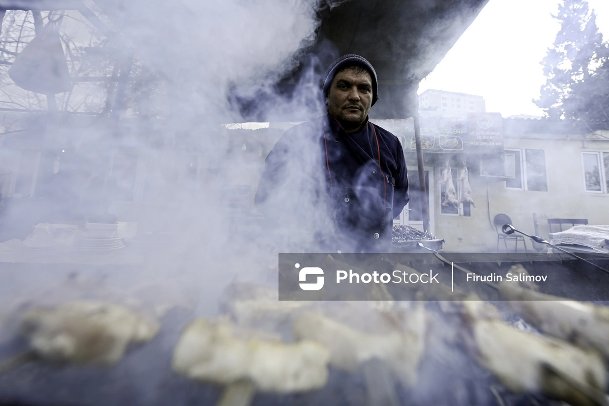 “Köhnə ətçilər”: Paytaxtın ən ucuz kababının qoxusu - FOTOREPORTAJ